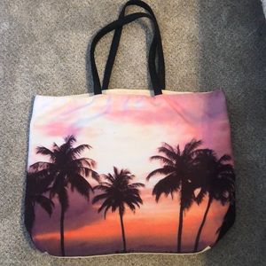 Beach scene canvas bag